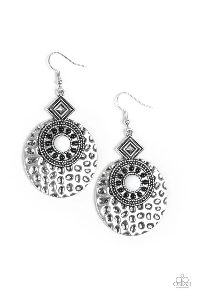 Earrings Paparazzi Accessories Mayan Mood Paparazzi White and Black Bead Hammered Silver Disc Earrings Earrings Paparazzi Accessories Mayan Mood Paparazzi White and Black Bead Hammered Silver Disc Earrings