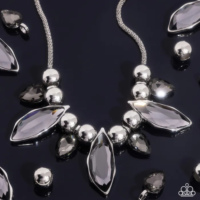 Necklaces Paparazzi Accessories Unrivaled Edge Silver Smoky Gem Short Necklace Paparazzi