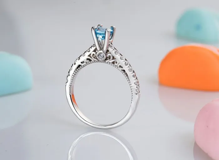 Rings 5mm Round cut Blue Topaz Vintage Ring in Sterling Silver AME Jewellery